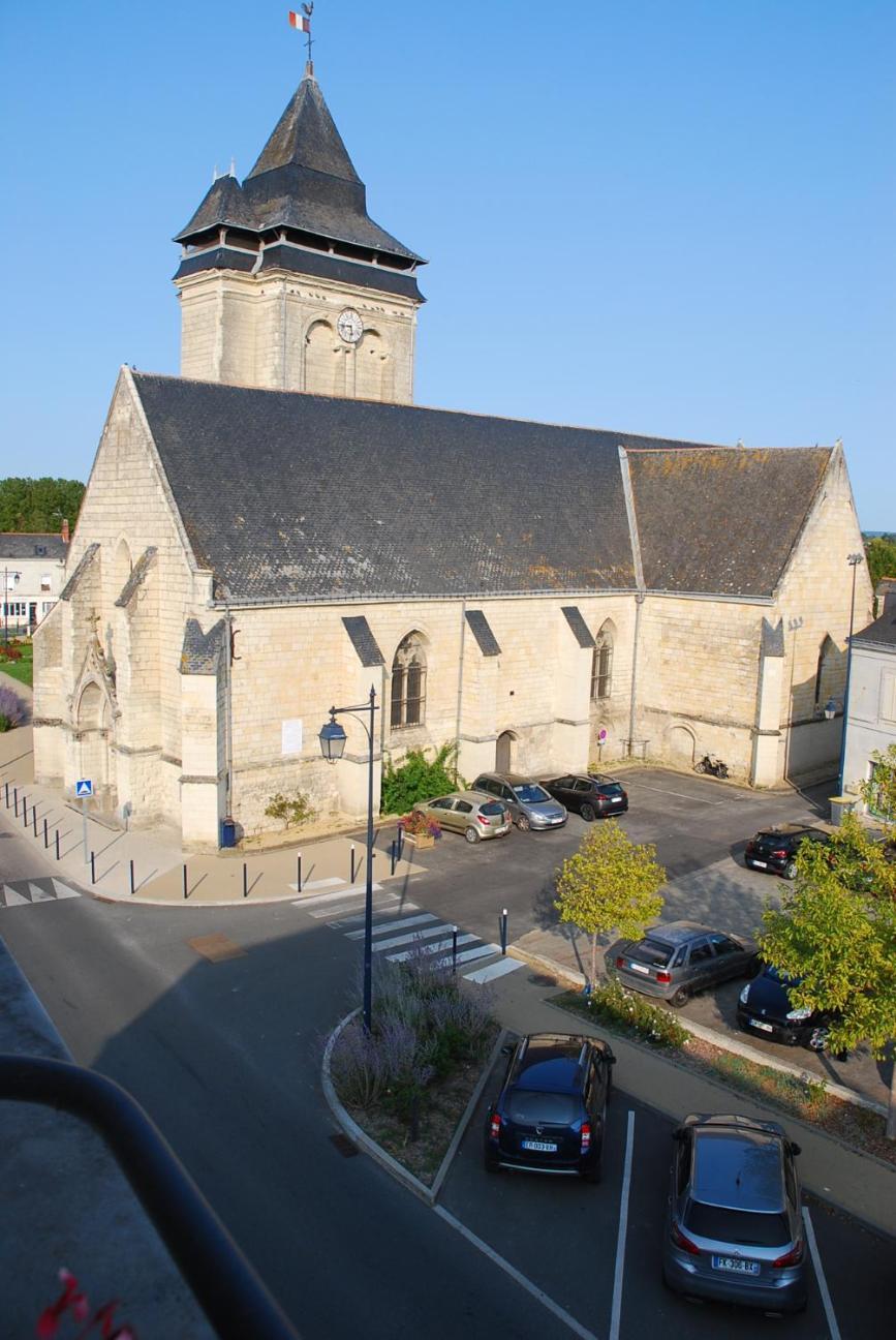 Logis Loire Hotel - Les Cocottes Restaurant Les Rosiers-sur-Loire ภายนอก รูปภาพ
